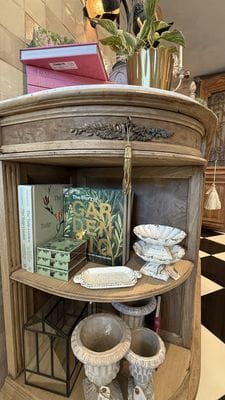 Plants and decor